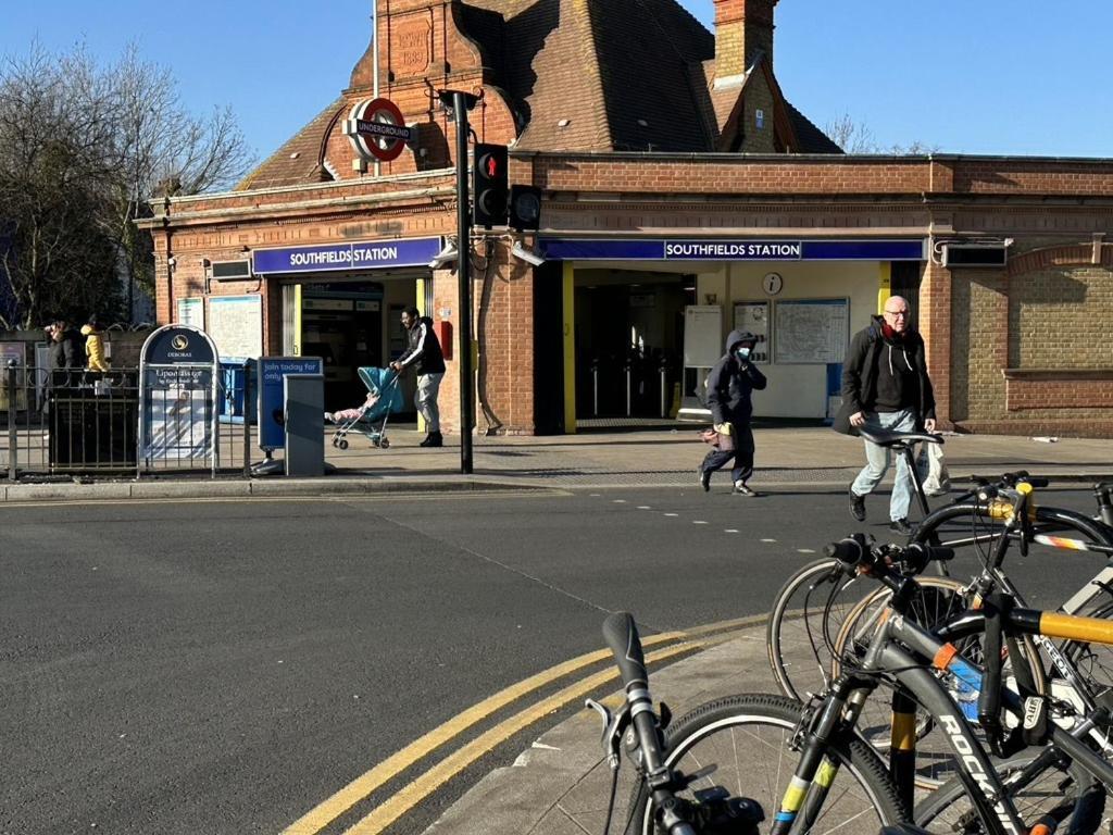 Wimbledon Studios ロンドン エクステリア 写真